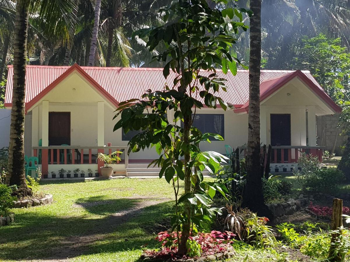 SJ Pabua Travellers Inn Mambajao Esterno foto